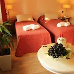Bio Agriturismo Tirtha ファームステイ ペスカンティーナ