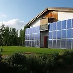 Bio Agriturismo Tirtha ファームステイ *