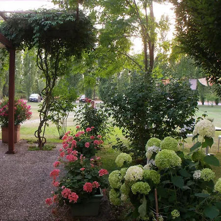 Bio Agriturismo Tirtha Pescantina