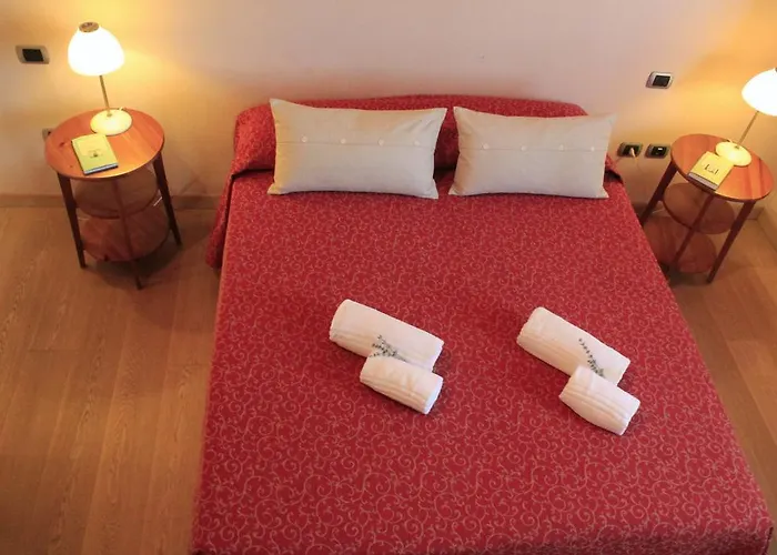 Bio Agriturismo Tirtha * بيسكانتينا