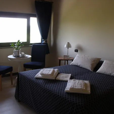 Gospodarstwo agroturystyczne Bio Agriturismo Tirtha Pescantina