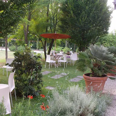 Bio Agriturismo Tirtha *