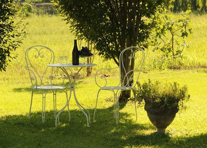 Bio Agriturismo Tirtha Farm stay *