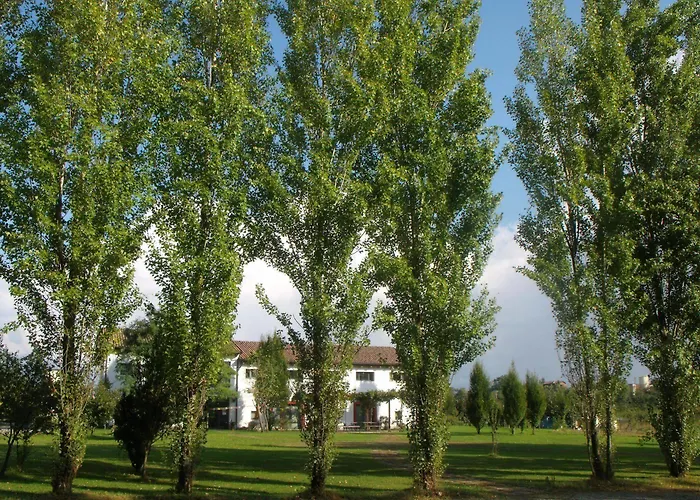 Bio Agriturismo Tirtha *
